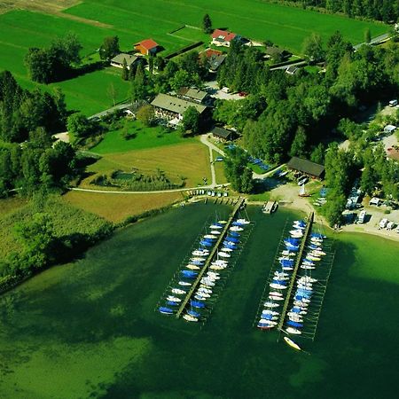 Zum Fischer Am See ***S Hotel Prien am Chiemsee Exterior photo