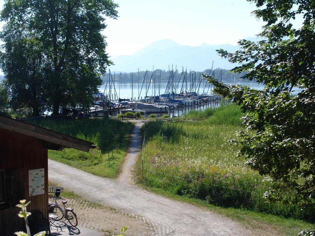 Zum Fischer Am See ***S Hotel Prien am Chiemsee Exterior photo