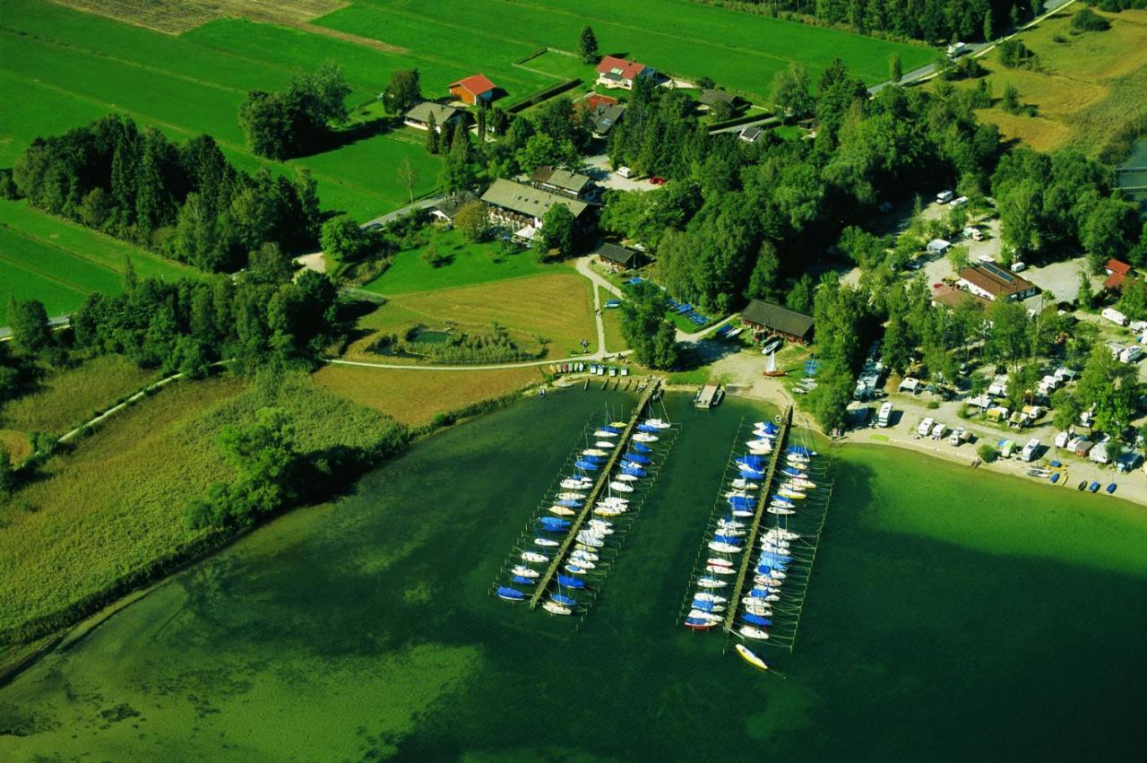 Zum Fischer Am See ***S Hotel Prien am Chiemsee Exterior photo