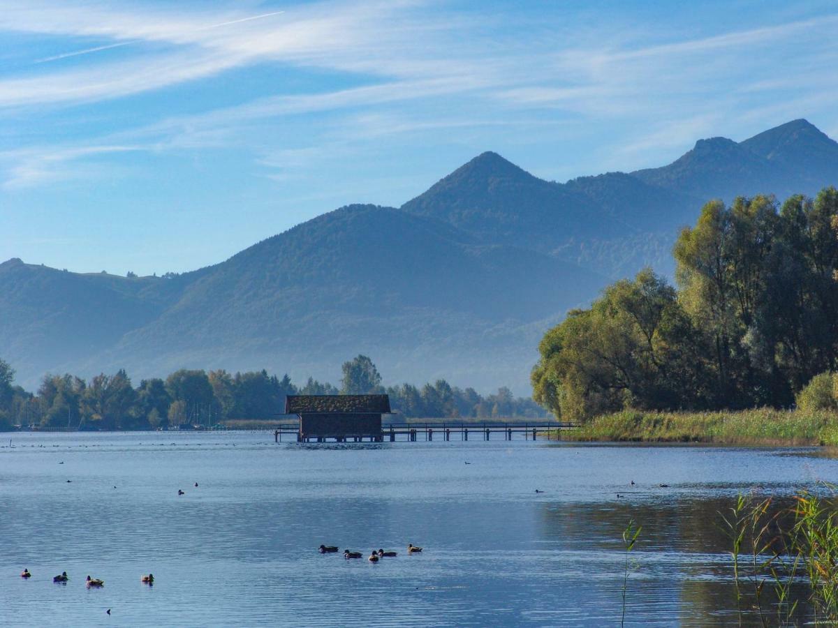 Zum Fischer Am See ***S Hotel Prien am Chiemsee Exterior photo